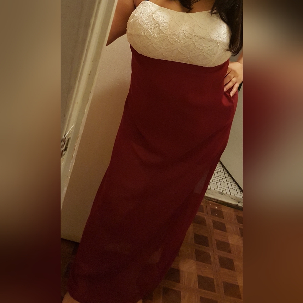 Elegant Red and White Strapless Dress